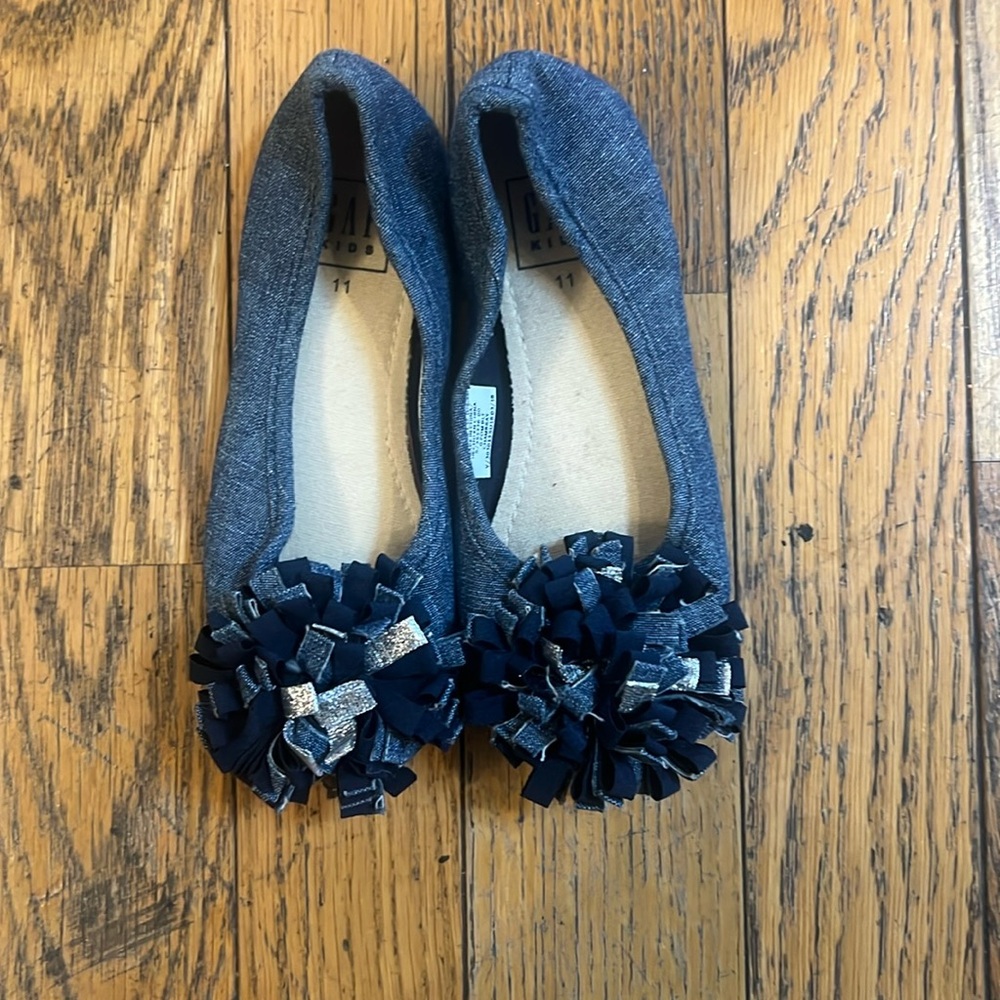 Gap Kids size 11 shoes